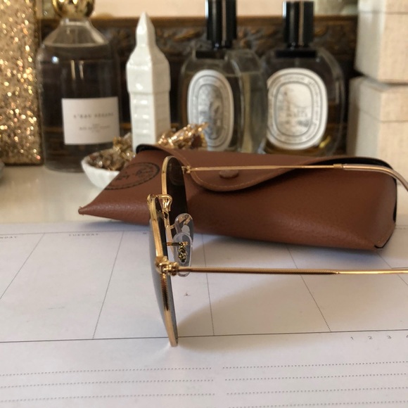 Round Ray-Ban sunglasses! - Picture 5 of 6